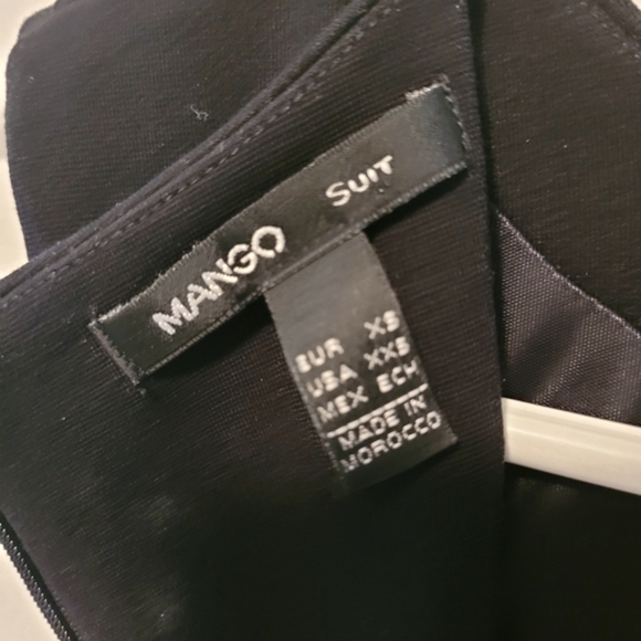 Le Chateau Black Dress - Picture 3 of 5